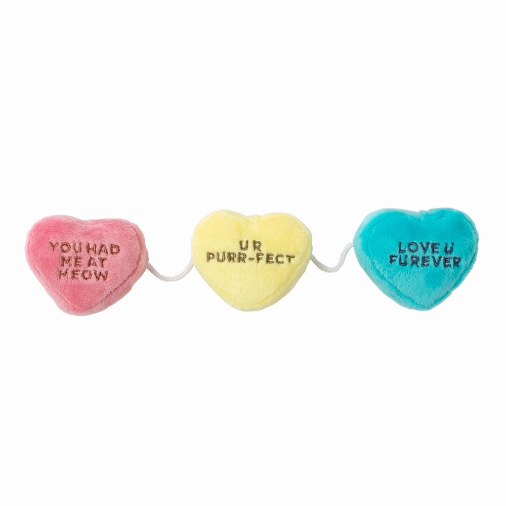 15% OFF: FuzzYard Candy Hearts Plush Cat Toy