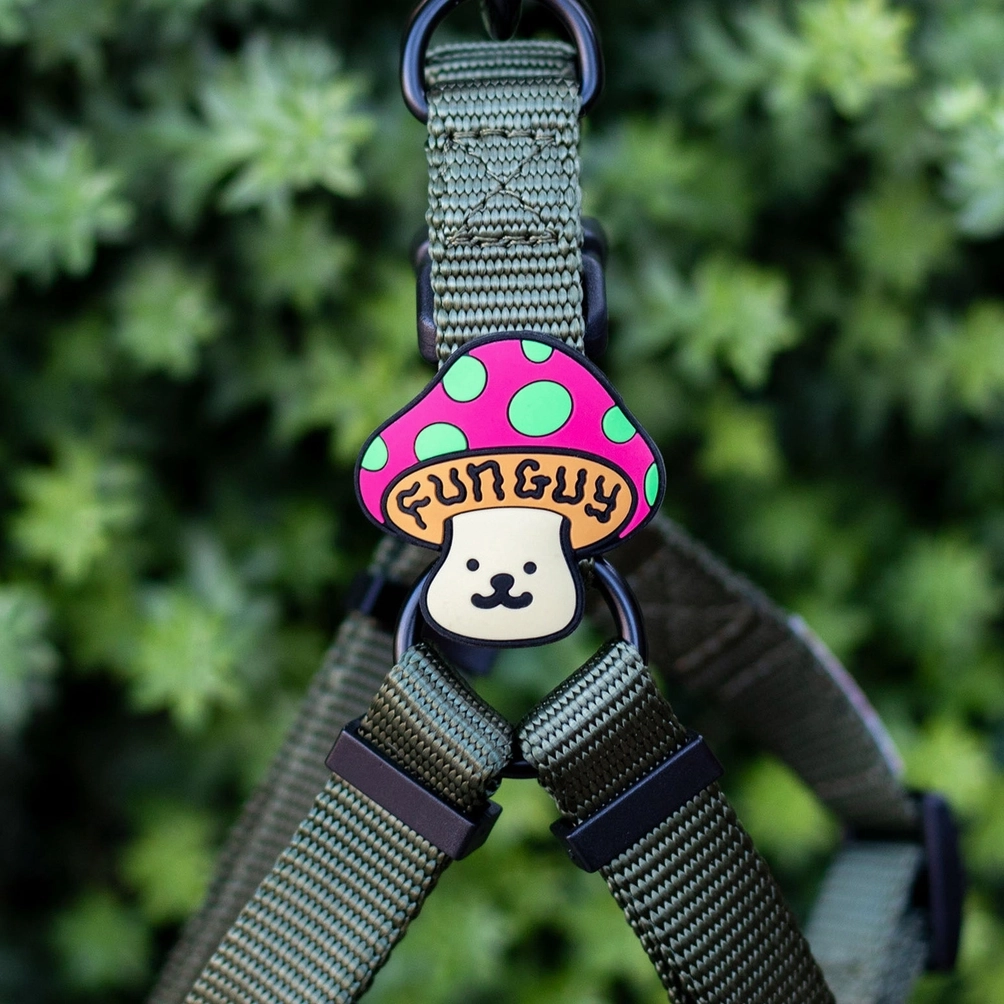 Jiby Dog Crew Silicone Dog Badge Charm - Fun Guy