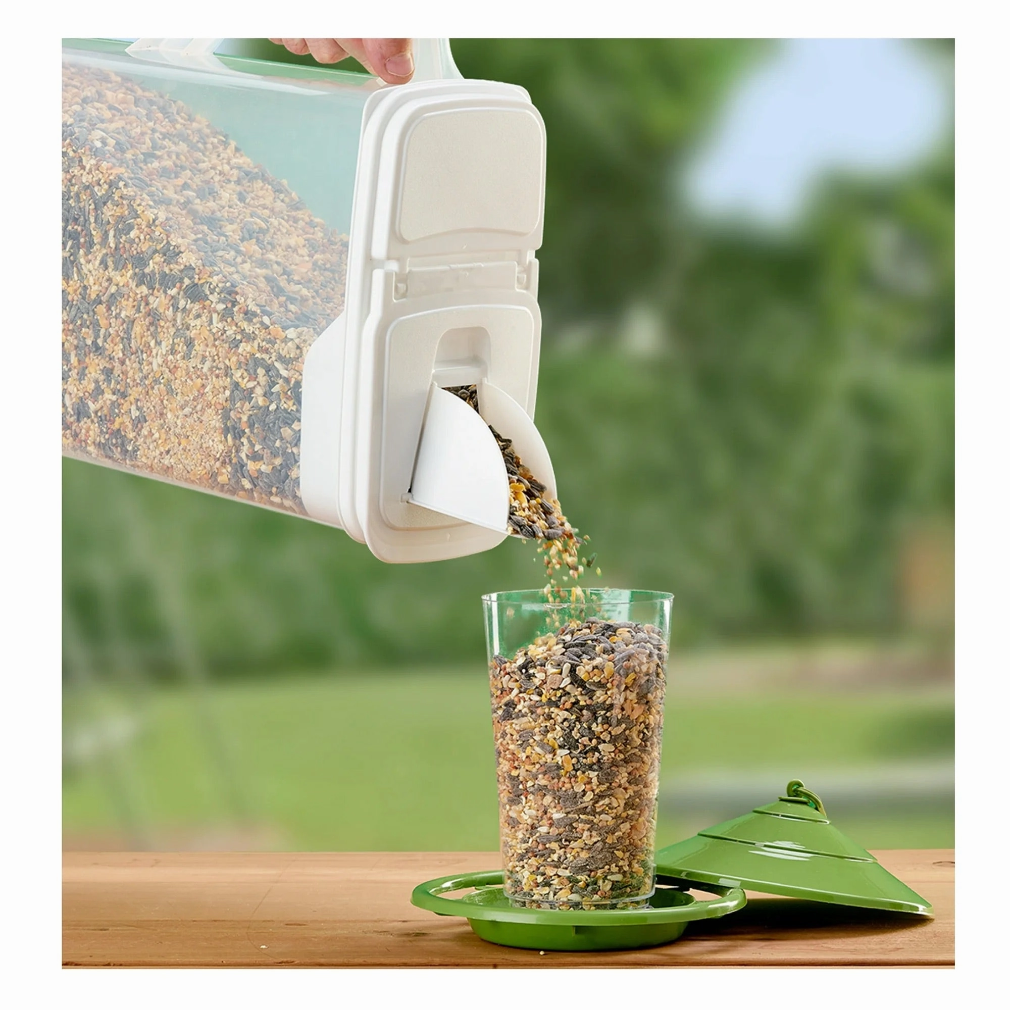 Pet Food Dispenser